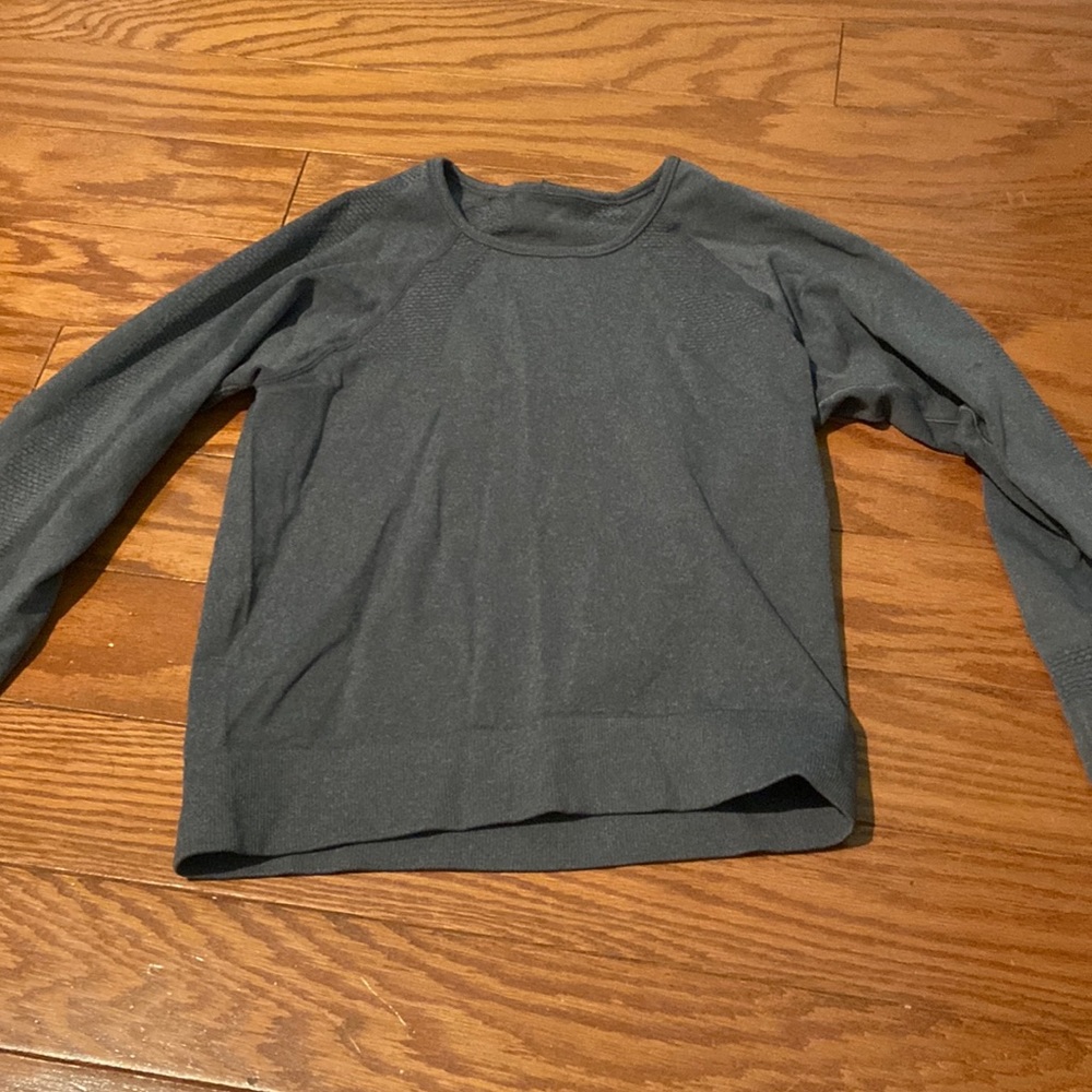 Lululemon top tight race short croped